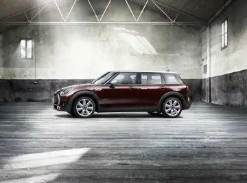 MINI Clubmanの公式プレス写真
